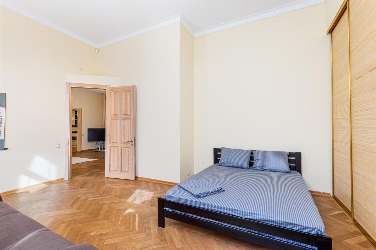 Grecheskaya Street Art Apartment Одесса Экстерьер фото